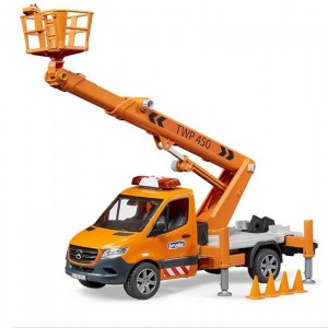 ИГРАЧКА КАМИОН ЗА СОБИРАЊЕ КОМУНАЛЕН ОТПАД MB SPRINTER BRUDER