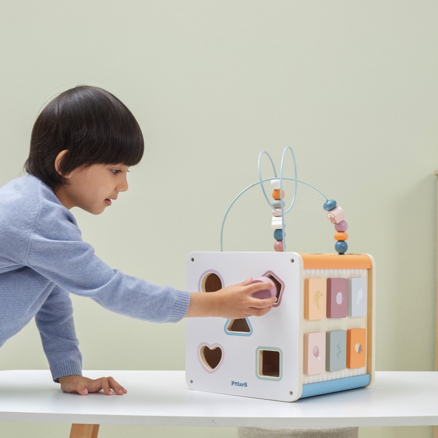 ДРВЕНА ИГРАЧКА КОЦКА СО АКТИВНОСТИ 8 во 1 POLARB