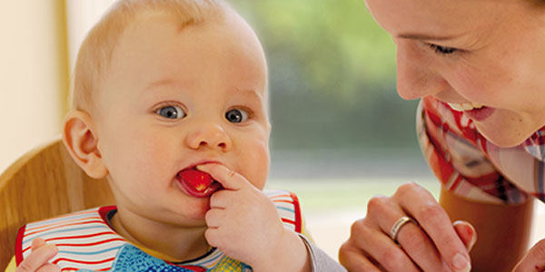 Храна богата со хранливи состојки за бебиња од 9 до 12 месеци